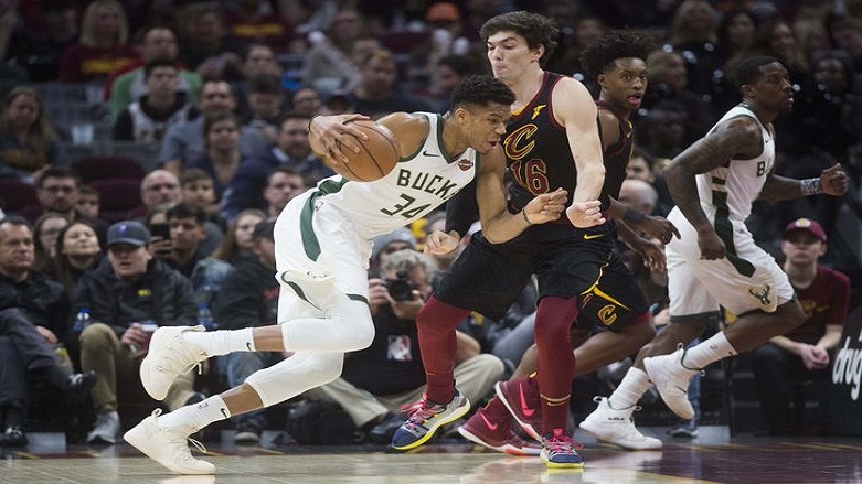 Bucks seriye bağladı